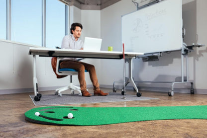 Par Three Putting Green (9-Feet X 3-Feet)